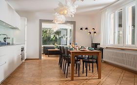 Boutique Villa J87